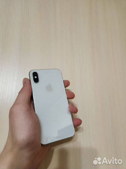 iPhone Xs, 64 ГБ