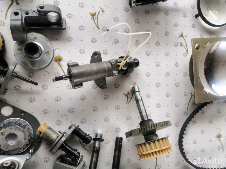 Запчасти для кино проэктора Радуга