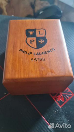 Часы Philip Laurence