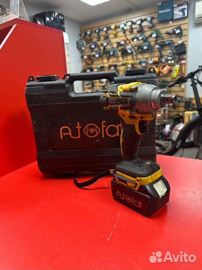 Гайковерт ударный, аккумуляторный