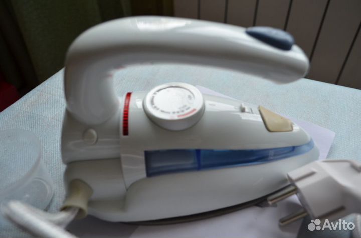 Утюжок маленький дорожный trony GW19