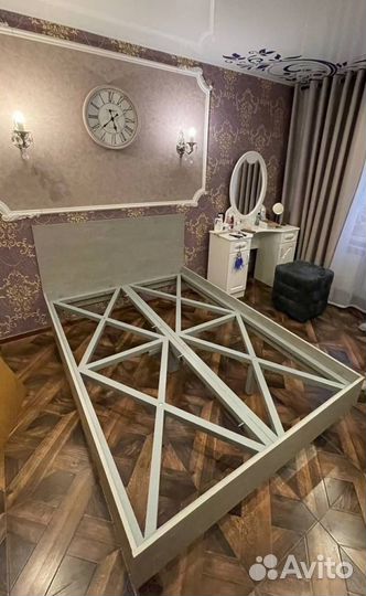 Парящие кровати в наличии