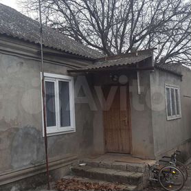 Снять дом, дачу или коттедж на длительный срок в Тбилисской