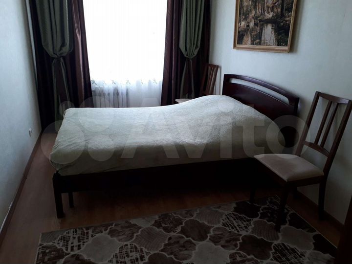 2-к. квартира, 52 м², 1/3 эт.