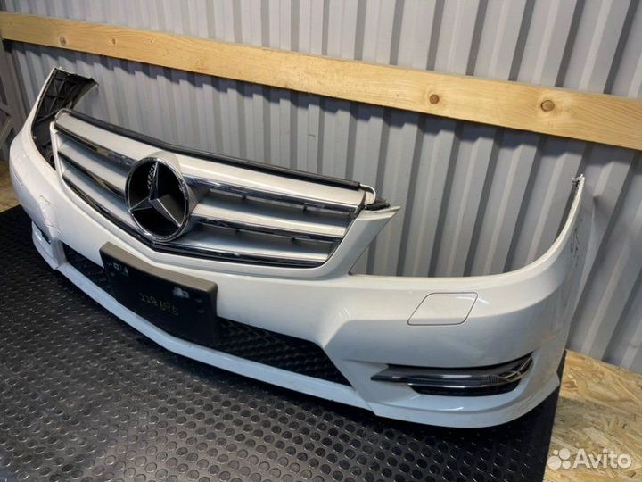 Бампер передний Mercedes C-Class W204