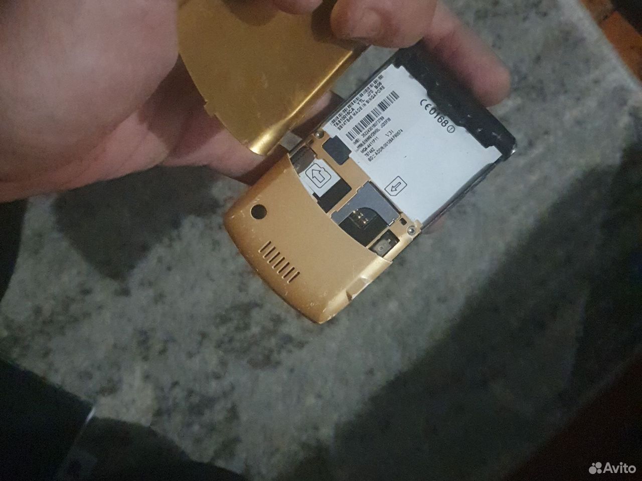 Motorola RAZR V3, 2 SIM купить в Темижбекской по низкой цене с ...