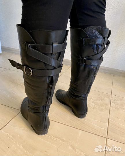 Сапоги на широкую ногу из натуральной кожи