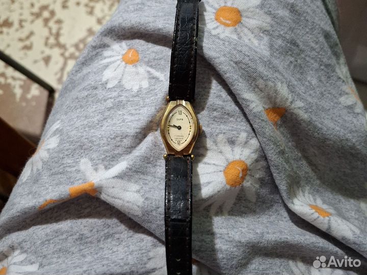 Часы наручные сср заря