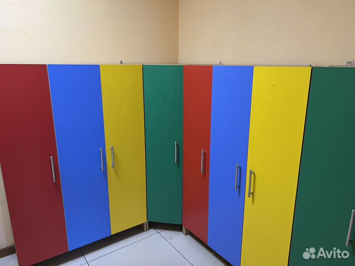 Шкафчики для раздевалки для детского сада б/у
