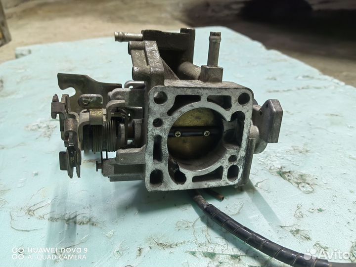 Дроссельная заслонка