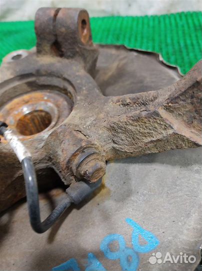 Кулак передний левый Mitsubishi Lancer 10 2010