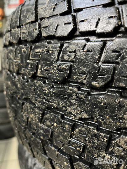 Bridgestone Dueler H/T 275/65 R17