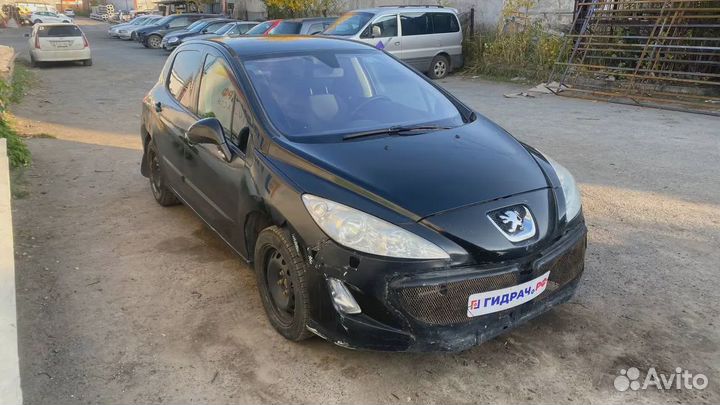 Лючок бензобака с нишей Peugeot 308 (T7) 968036337