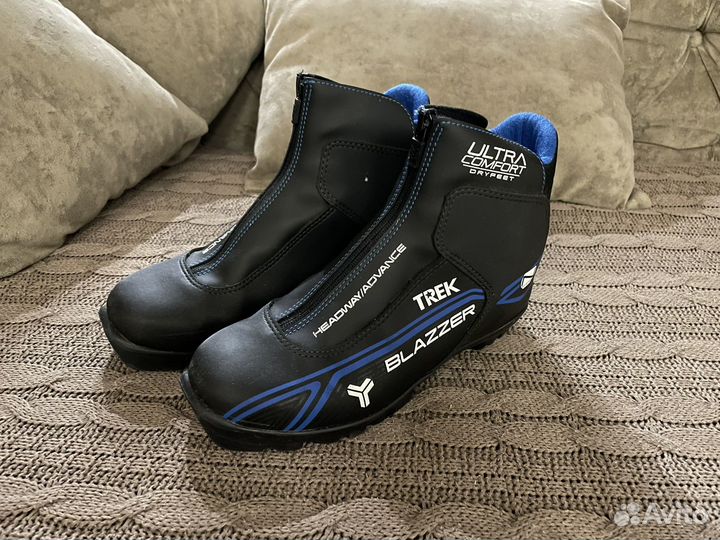 Лыжные ботинки