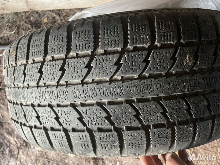 Toyo Observe GIZ2 205/55 R16