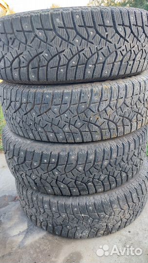 Bridgestone Blizzak Spike-02 185/65 R15 88T