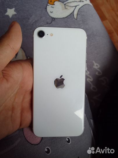 iPhone SE (2020), 128 ГБ