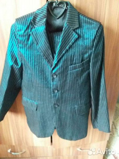 Нарядный костюм-тройка