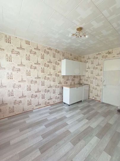 Комната 13 м² в 1-к., 4/5 эт.