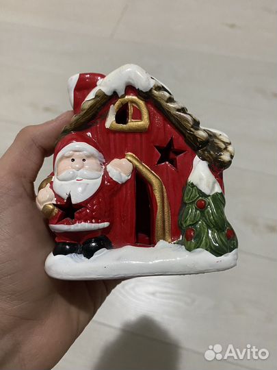 Кремаическся фигурка