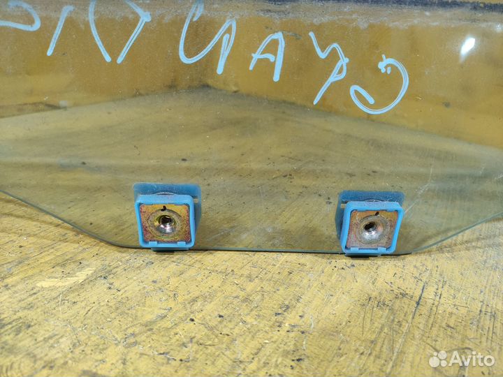 Стекло заднее правое для Mitsubishi Grandis