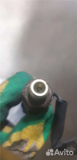 Форсунка топливная Ford Maverick, 1996