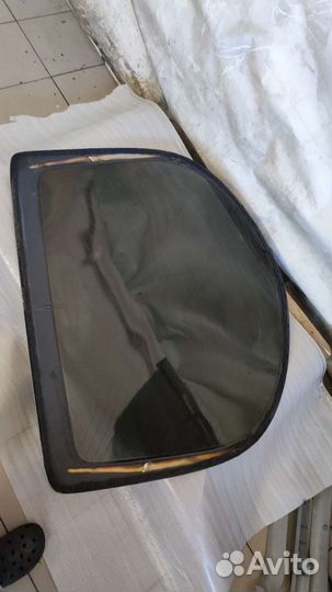 Стекло крышки багажника nissan primera P12