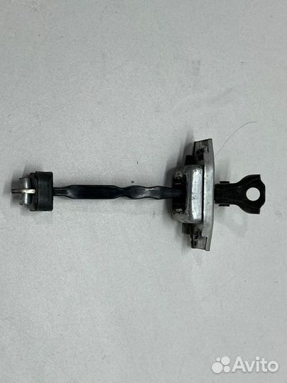 Ограничитель двери передний Toyota Camry V50/V55