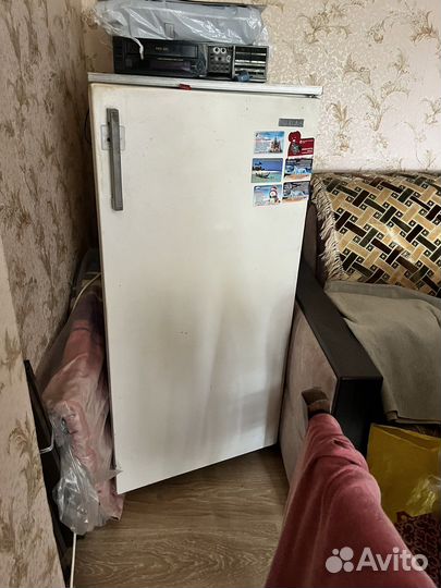 Холодильник бу 140см