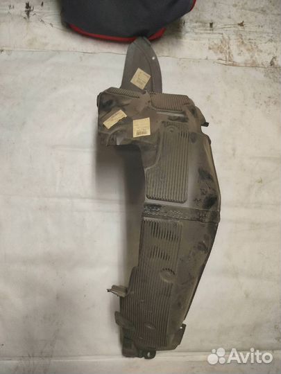 Подкрылок передний RH solaris 10-14 868121R000