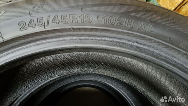 Grenlander IceHawke 1 245/45 R19 102H