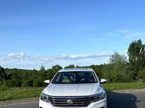 Volkswagen Passat (North America) 2.0 AT, 2019, 96 000 км, с пробегом, цена 2 100 000 руб.