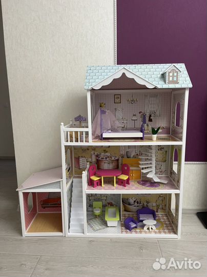 Домик кукольный с мебелью
