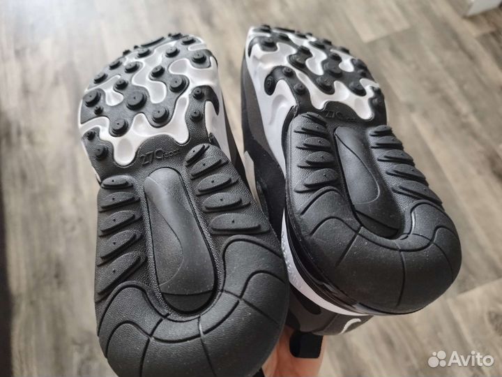 Кроссовки nike