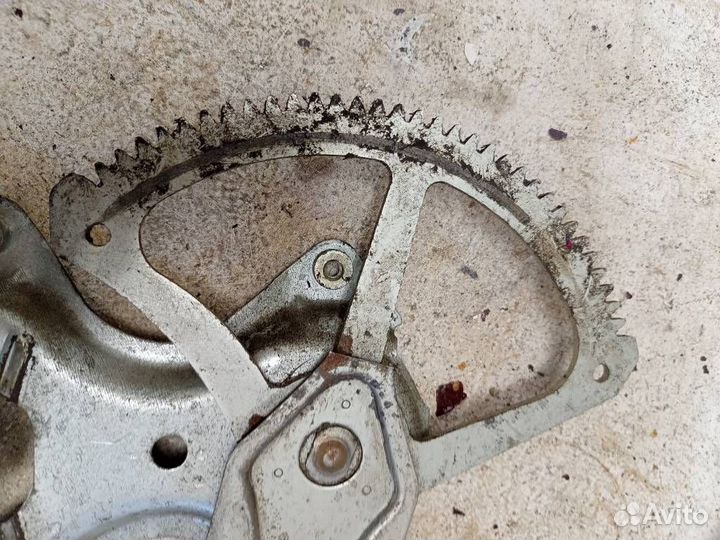 Стеклоподъемник электрический передний левый 69802