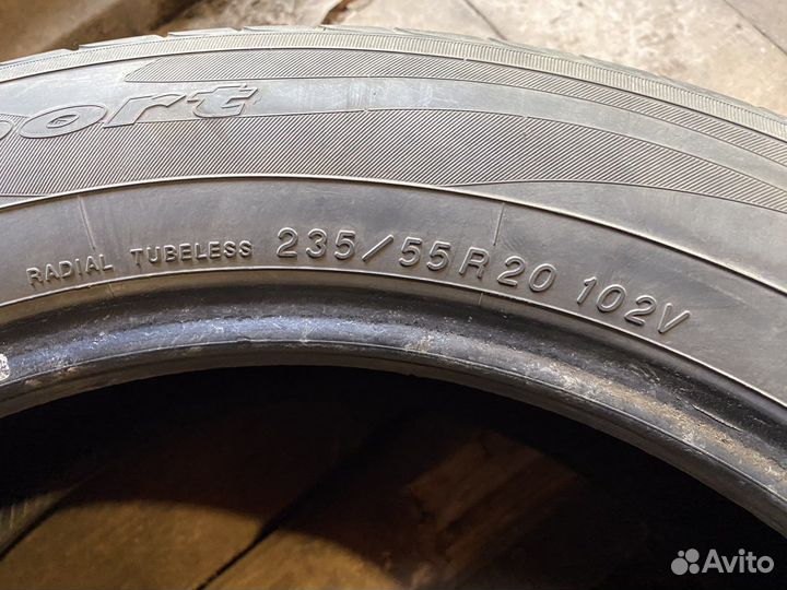 Yokohama Advan Sport V102 235/55 R20 102V