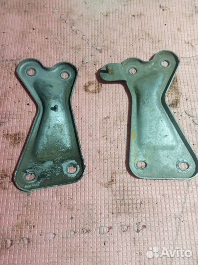 Кронштейн опор лонжерона Ауди A6 c5