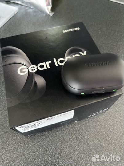 Беспроводные наушники samsung Gear IconX