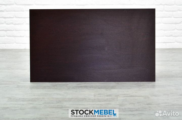 Офисная мебель. Стол журнальный, новый. Венге