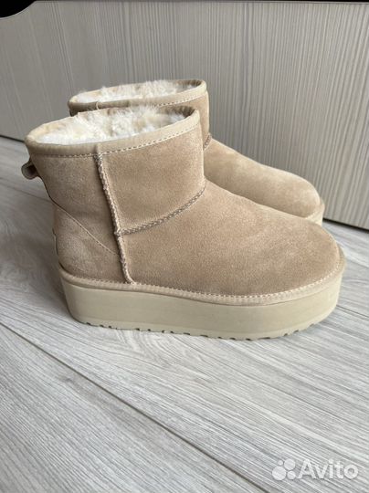 Угги на платформе UGG Mini Platform Sand