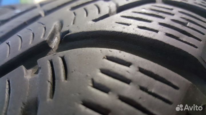 Pirelli Winter Sottozero 210 Serie II 235/55 R17