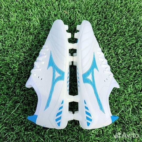 Футбольные бутсы Mizuno Morelia Neo III