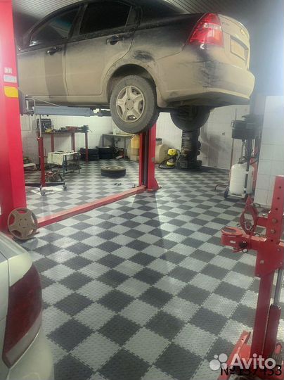 Пвх плитка pacпpoдажа от 10м697