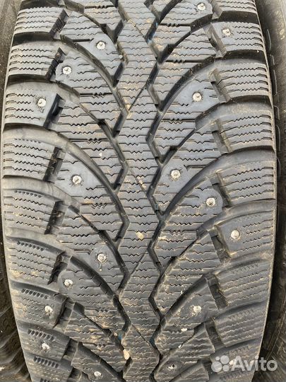 Pirelli Formula Ice 215/60 R17