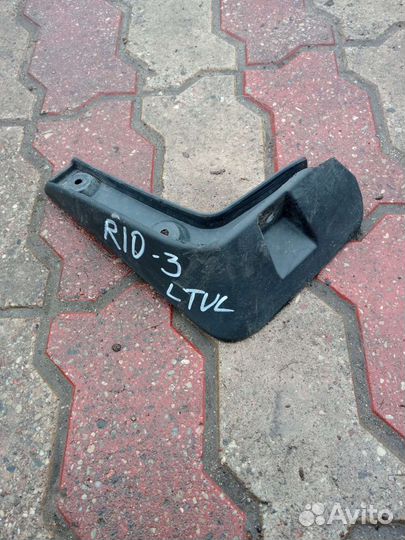 KIA Rio 4 брызговик