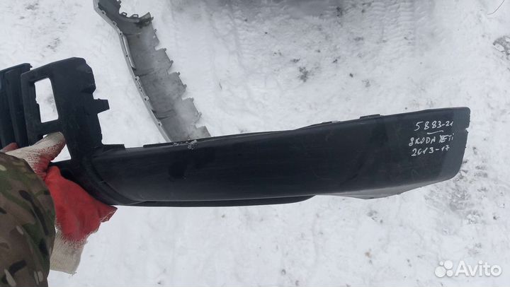 Губа переднего бампера Skoda Yeti