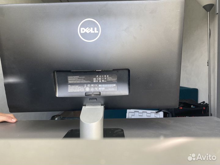 Монитор Dell