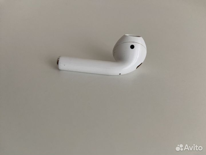 Apple AirPods 2 левый наушник