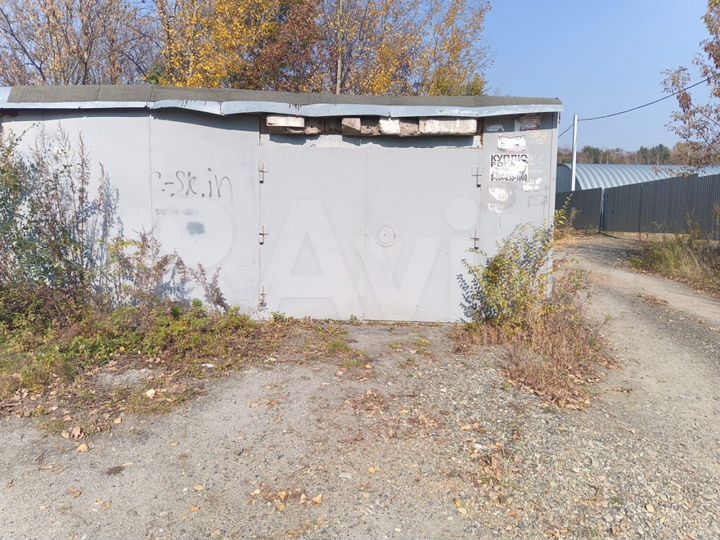Гараж, > 30 м²