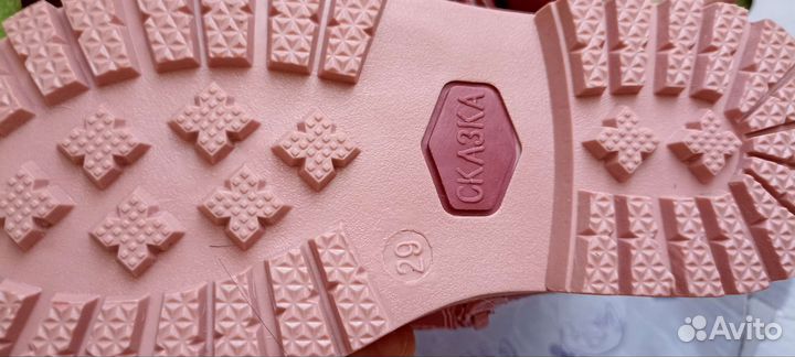 Ботинки зимние для девочки, размер 29. новые